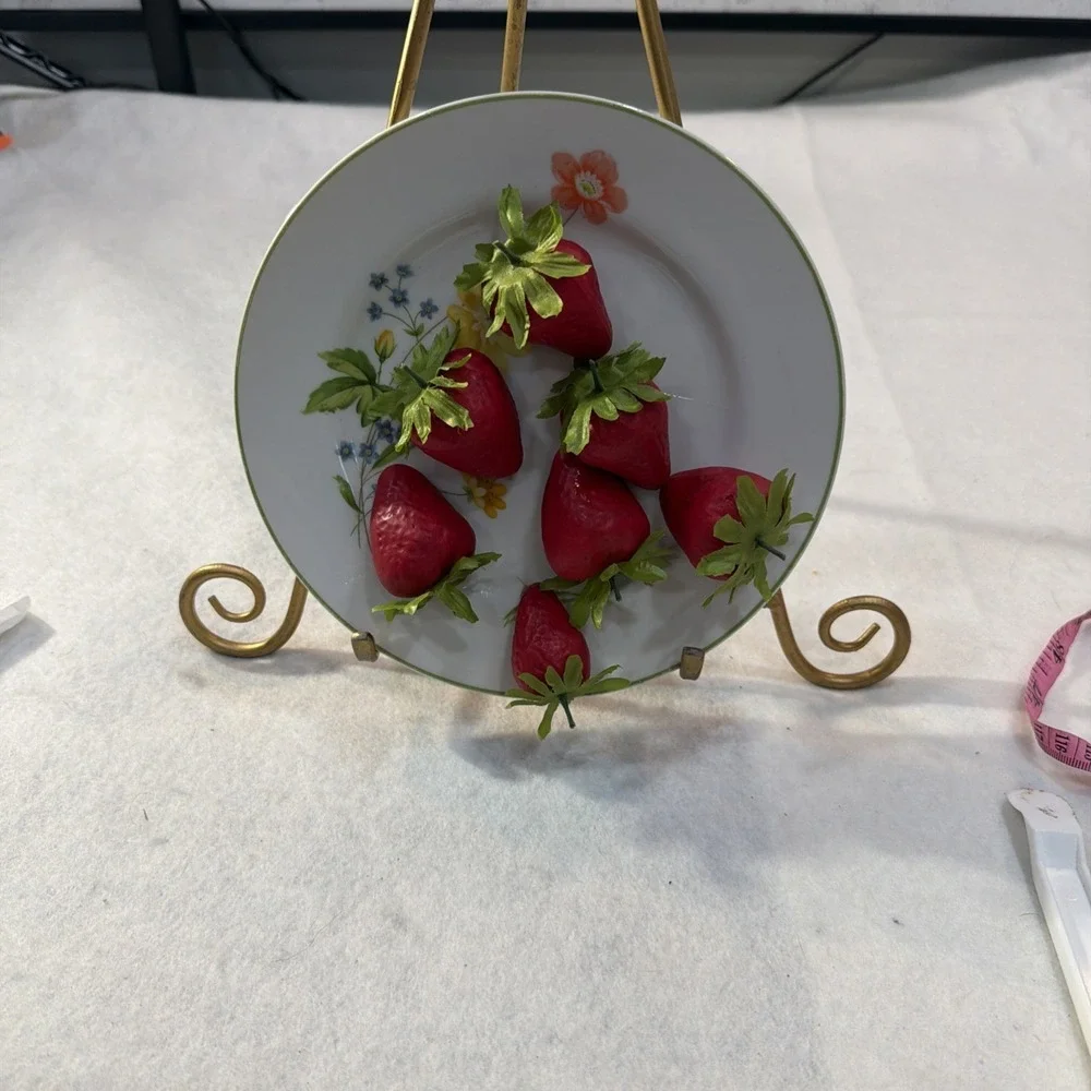 Artifi Strawberries Display Kitchen Decor Vintage Plate Wall Hanging W/hook 3